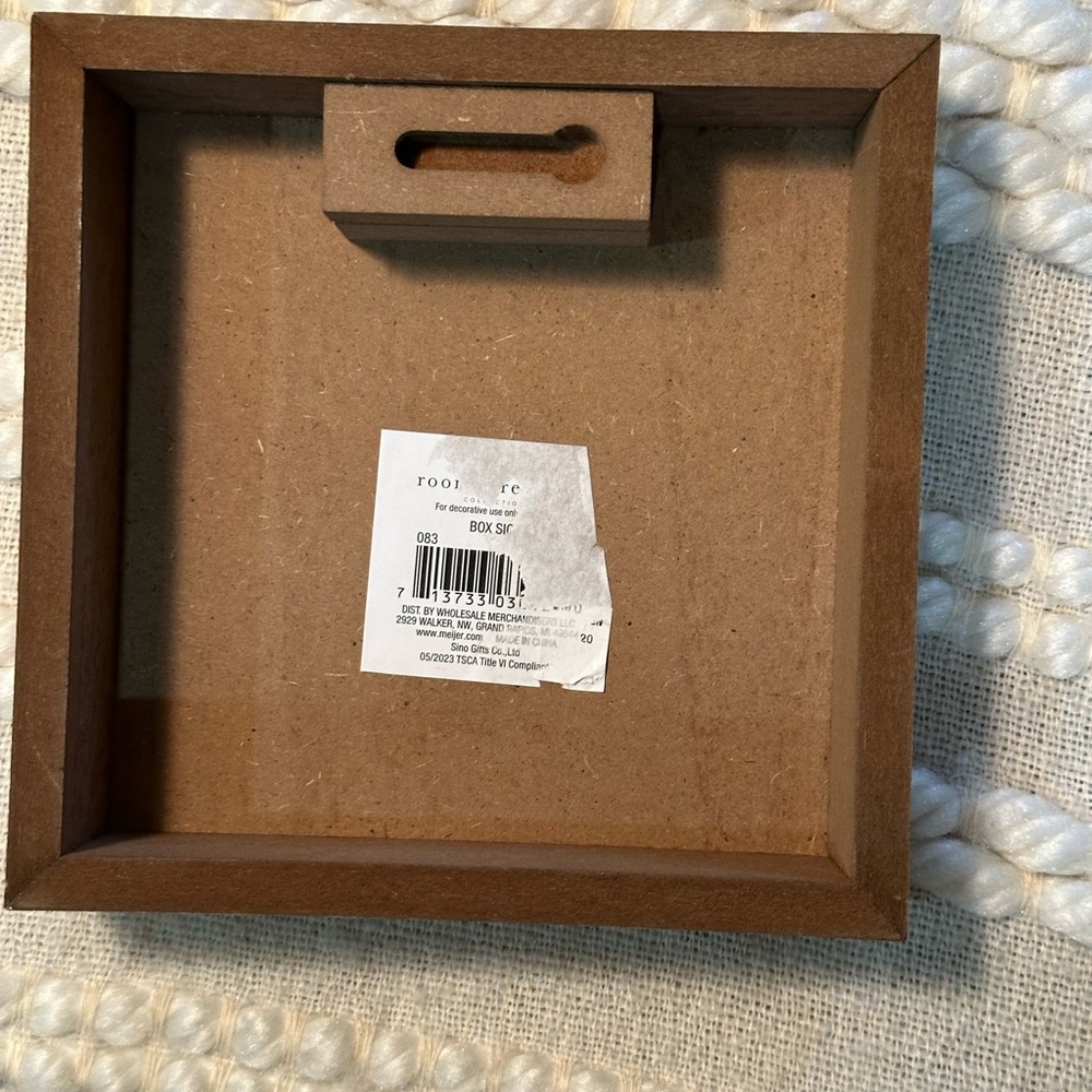 💥 $5 if bundled - LOVE Wine shelf sitter Wall Art please see measurements NWT - Picture 6 of 6